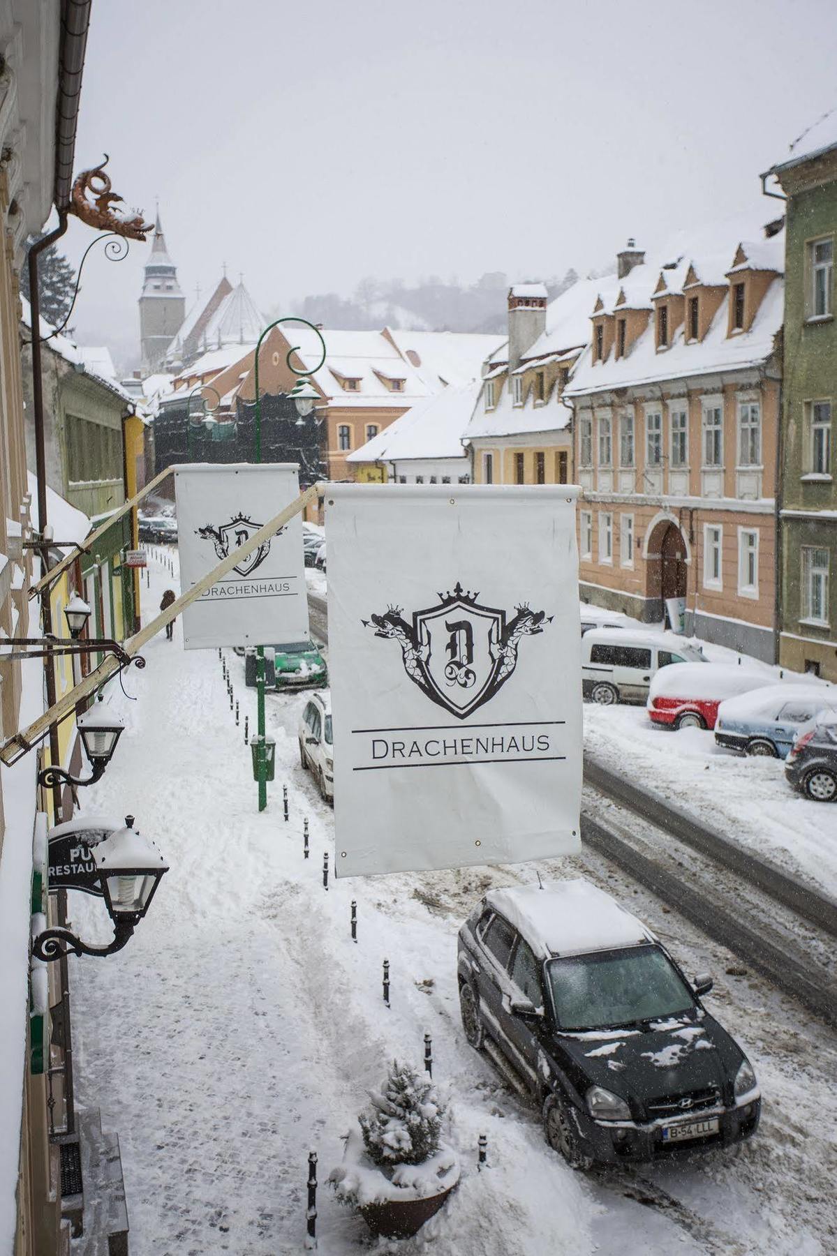 Drachenhaus Hotel Braşov Exterior foto